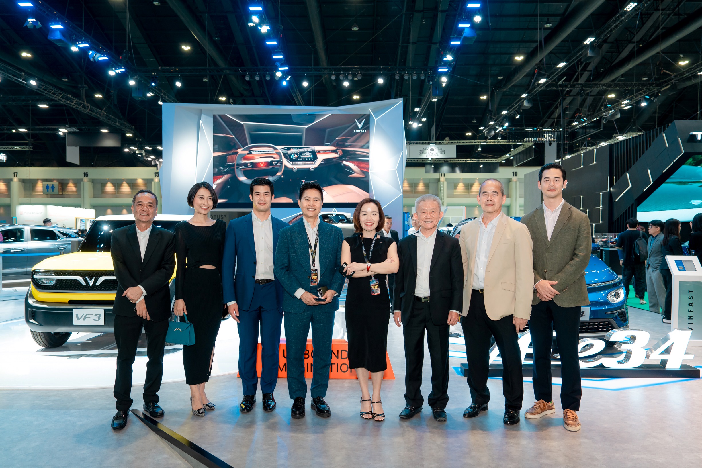 Vinfast signs partnership agreements with 15 dealers in Thailand.